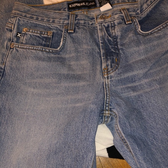 Express Denim 5/6 L Relaxed Fit Low Rise Boot Cut - Picture 5 of 5